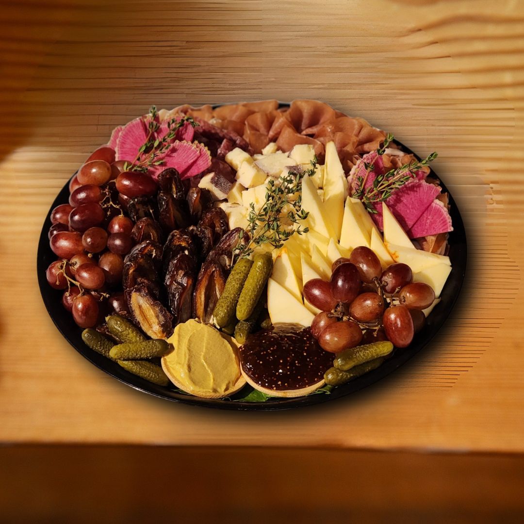 Charcuterie Platter: Serves 15-20