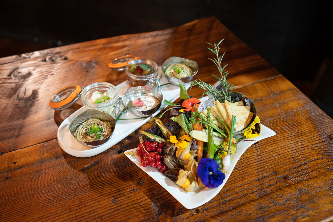 Mezze Platter: Serves 15 - 20