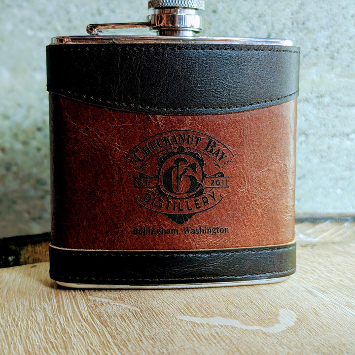 Leather Chuckanut Bay Flask (6oz)