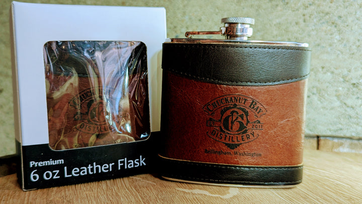 Leather Chuckanut Bay Flask (6oz)